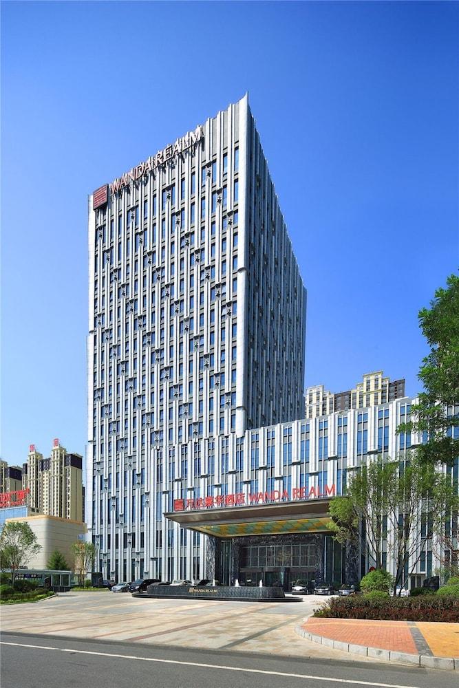 Wanda Realm Siping Hotel Exterior photo